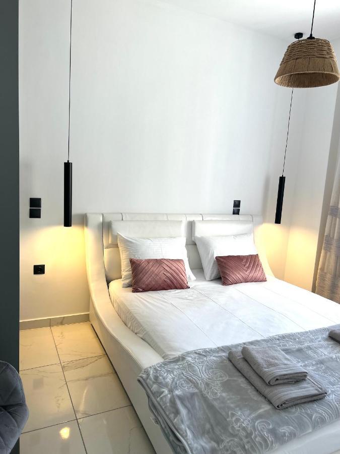 Apartment White Athens